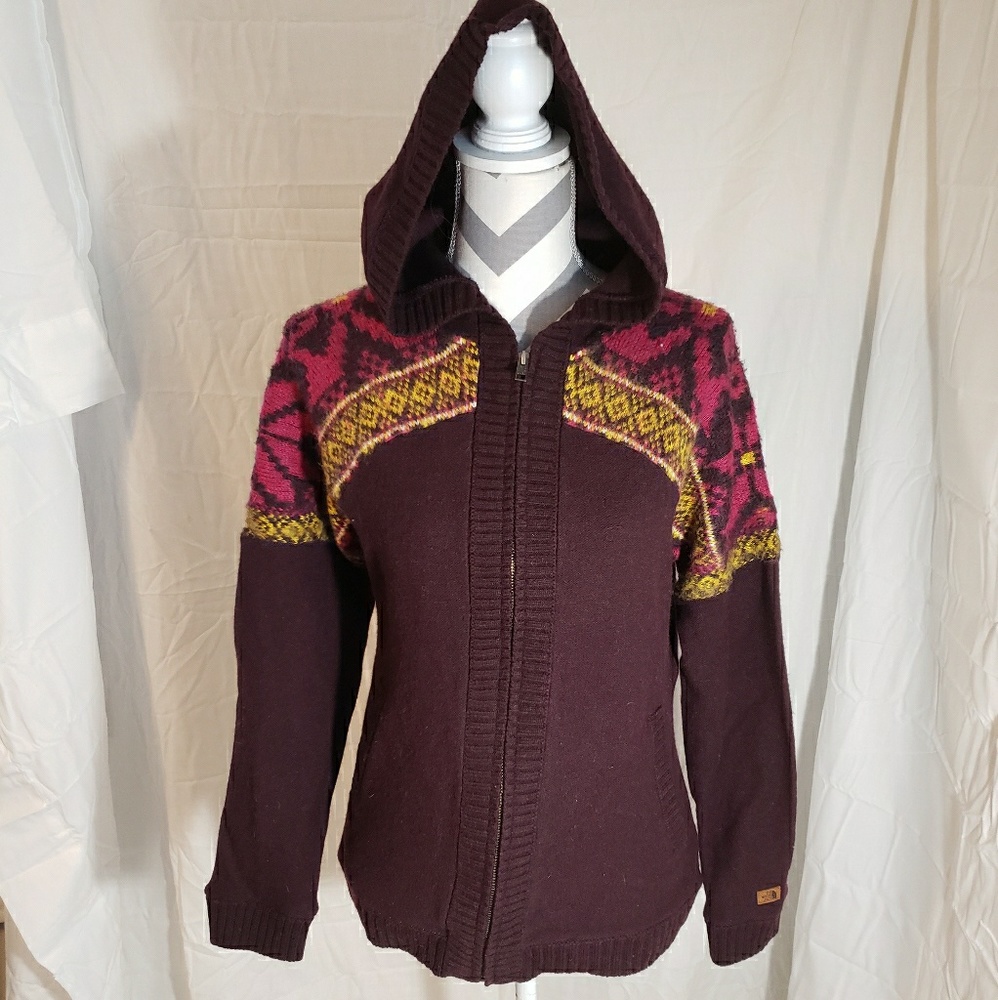 The Northface medium zip up knit sweater